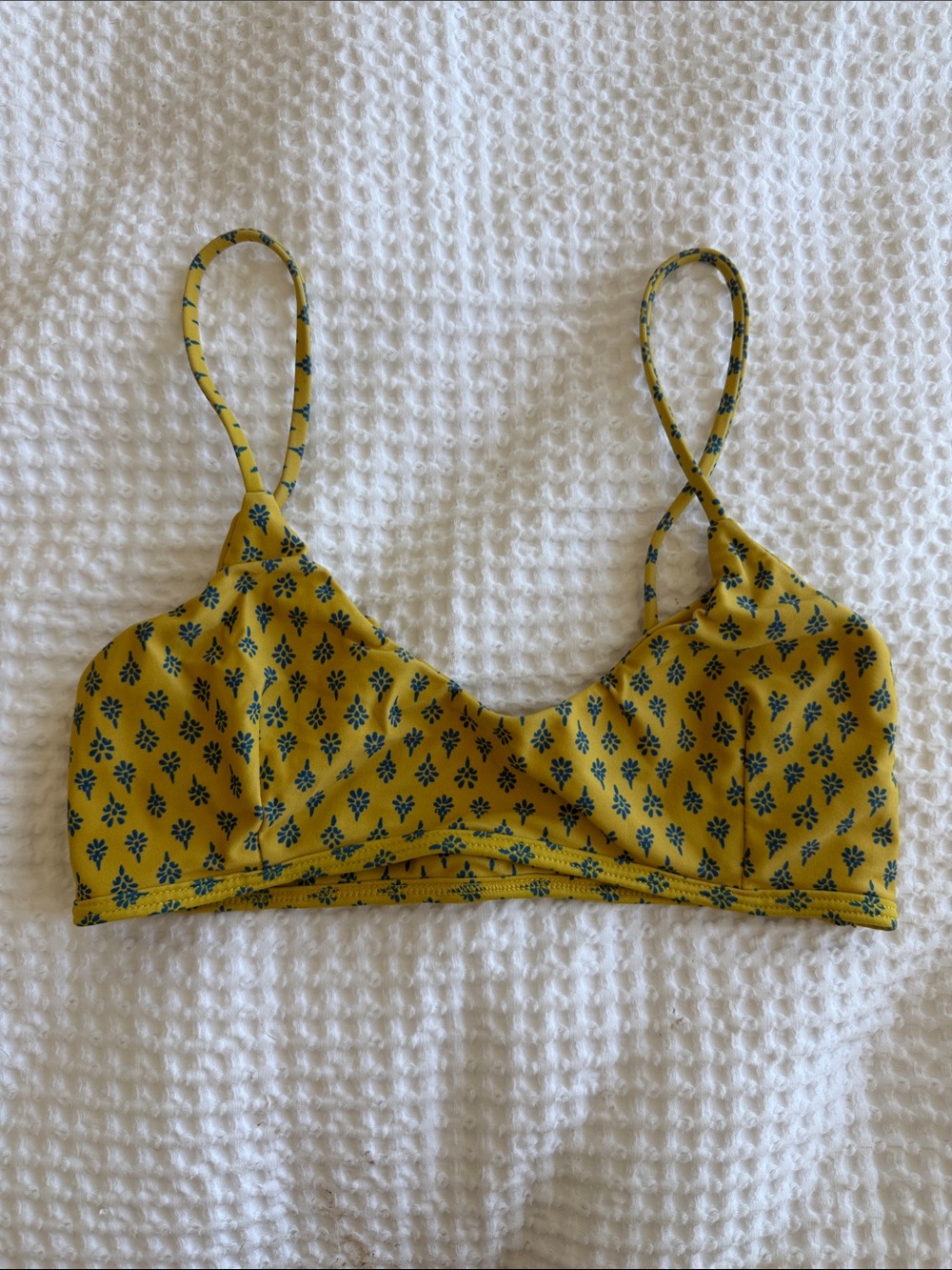 Benoa Swim Top (L) Yellow/Blue Print